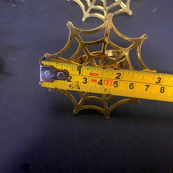 4 Piece Halloween Gold Spider Web Napkin Rings - Picture 4 of 5